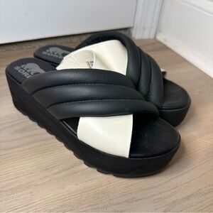 Sorel Cameron Flatform Puff‎ Mules In  Black/Sea Salt Sz 8